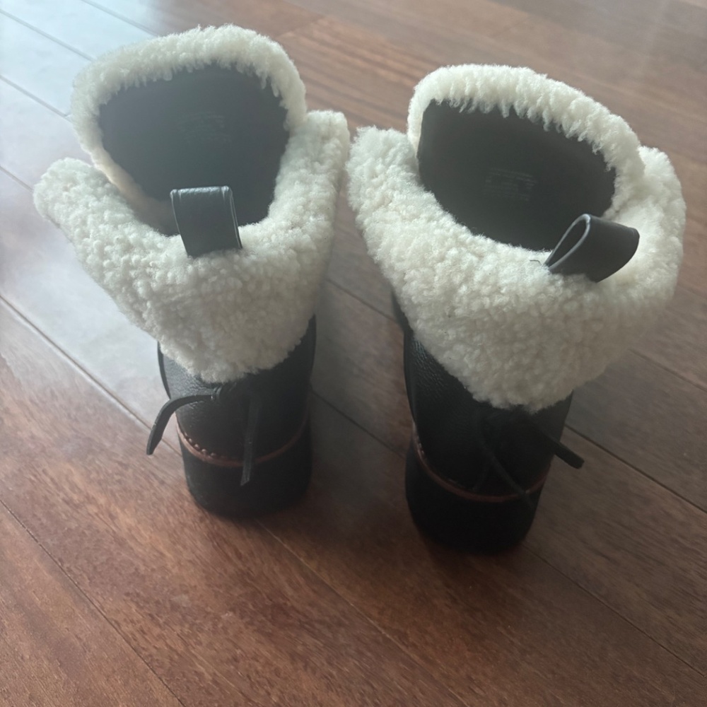 Coach City Hiker Boots With Shearling, size 9 - Picture 2 of 4